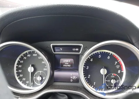 2014 Mercedes-Benz Gl-Class Gl 550 z USA, uszkodzony, nr VIN 4JGDF7DE0EA303453